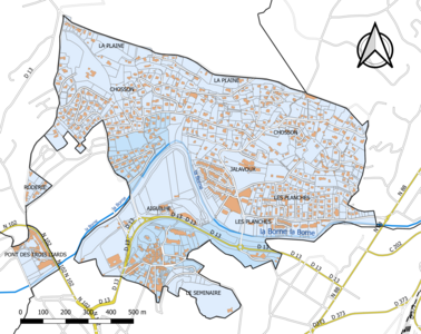 Carte du découpage cadastral de la commune au 6 janvier 2022. Noter les deux exclaves à l'ouest (quartiers Roderie et Pont des Trois Liards).