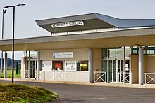 Aéroport d'Aurillac-Tronquières (entrée de l'aérogare).jpg