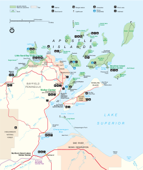 Madeline Islandin sijainti Superior-järvellä Chequamegon Baytä vastapäätä.