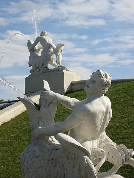 File:AT-68612 Brunnen im Belvedere Wien 41.JPG