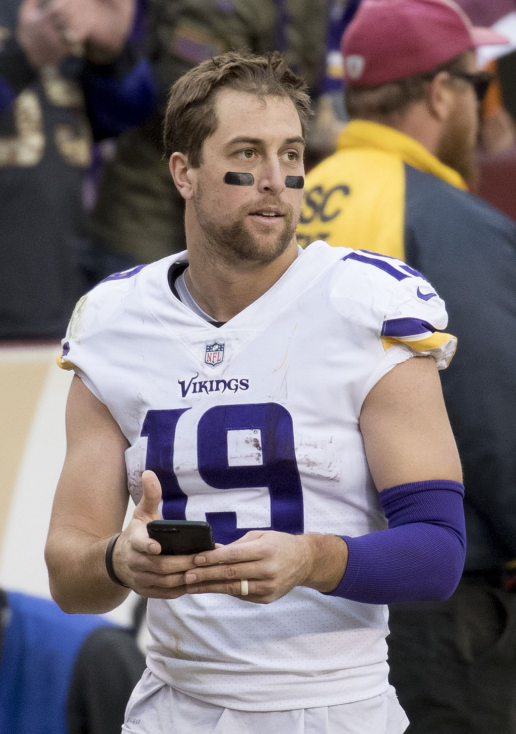 Adam Thielen moves up team reception charts in win over Arizona