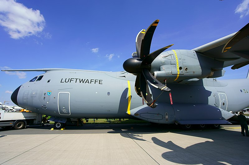 File:Airbus A400M (39996393020).jpg