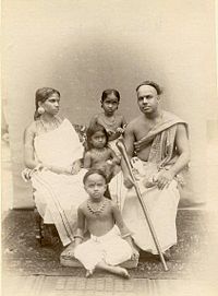 Family in India, 1870s Albumen photograph of an Indian family with children in the 1870s.jpg