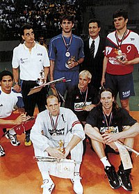 Vasilij Kudinov (stående till höger) med all star-laget vid VM 1999 i Egypten.