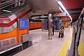 Čeština: Stanice Almendrales, metro v Madridu English: Almendrales station, Madrid Metro Español: Estación de Almendrales, Metro de Madrid