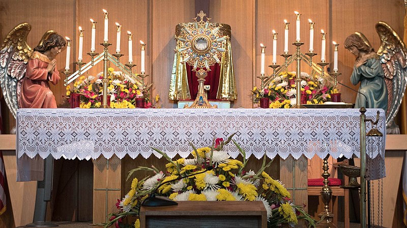 File:Altar at Our Lady of Peace Church & Shrine.jpg