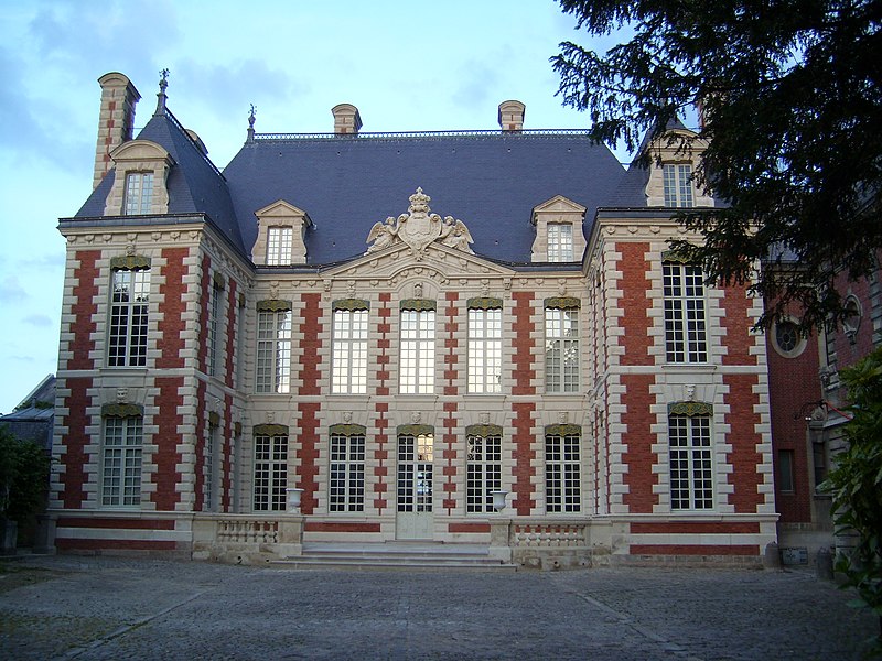 File:Amiens - Hotel de Berny.JPG