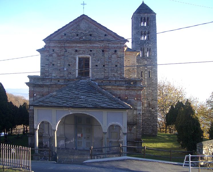 File:Andrate Chiesa Santa Maria 1.jpg