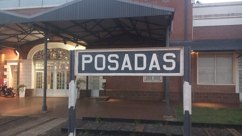 File:Antigua Estación Posadas, cartel nomenclador.jpg