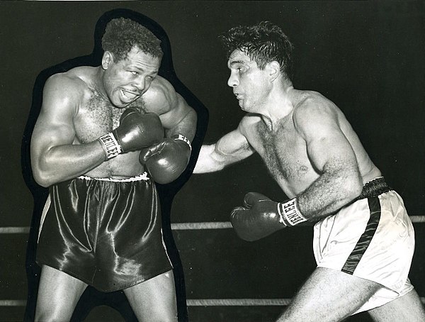 Archie Moore vs. Joey Maxim in December 1952