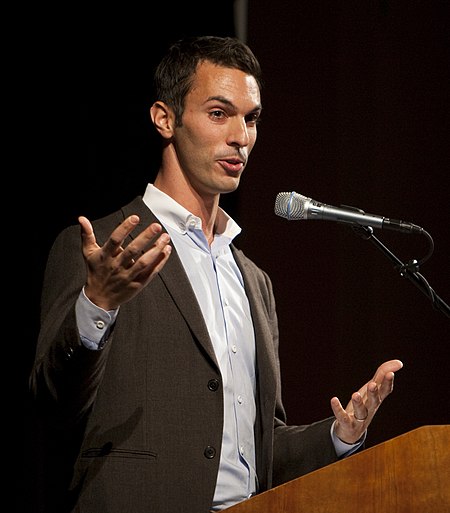 Ari Shapiro at College of DuPage 2012 (8188282489).jpg