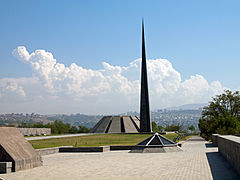 Arménie - Památník genocidy (5034649480) .jpg