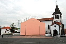 Armentdarits Eglise Fronton.jpg