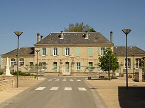 Aubigné Mairie.JPG
