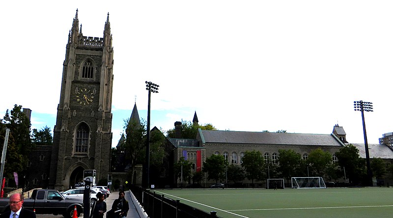 File:Back Campus Field, University of Toronto, Toronto, Ontario (29920134051).jpg