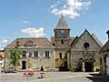 Balagny-sur-Thérain (60), mairie et église Saint-Légér, place Gabriel-Péri.JPG