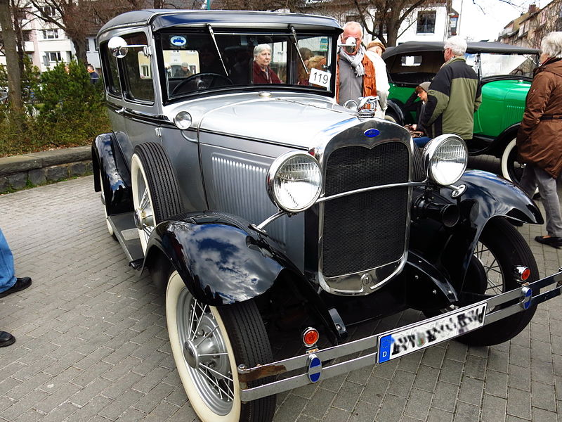 File:Beuel-classics-22032015-104.jpg