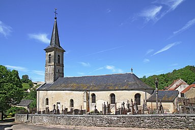 Église Saint-Georges de plan basilical.