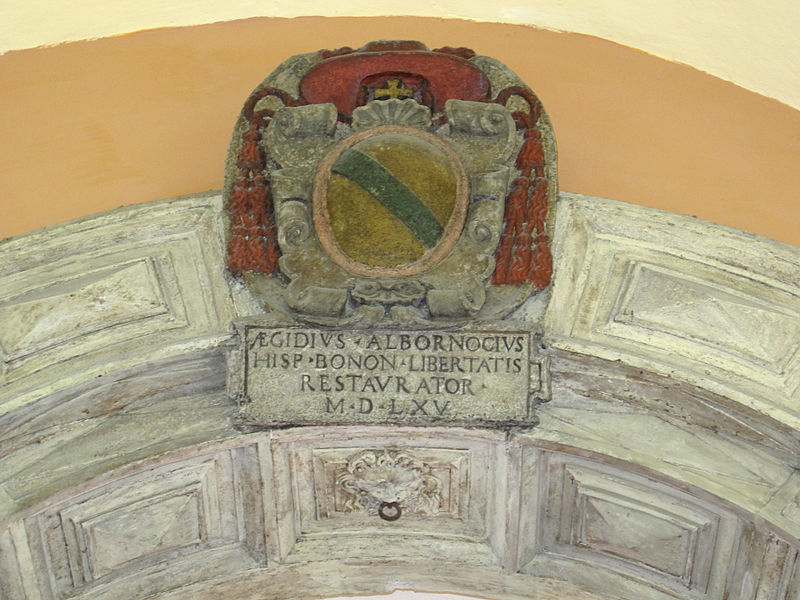 File:Bologna, collegio di spagna, portale, stemma egidio albornoz.JPG