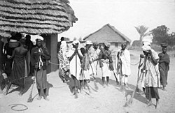 تعدادی اسیر جنگی در شهر تابورا ۱۹۰۷ میلادی