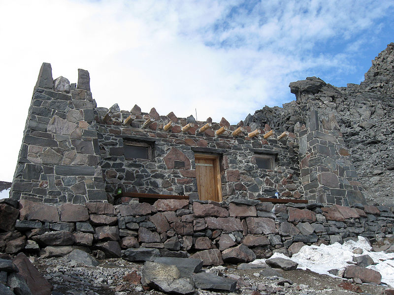 File:Camp Muir Mt Rainier.jpg