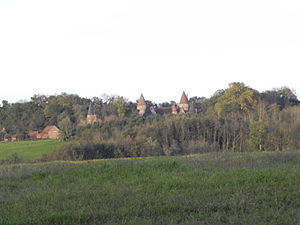 Château de Montcony vue du Bois Cahuet..JPG