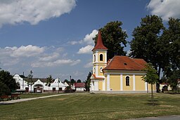 Chapel in Luznice village in summer 2011 (3).JPG