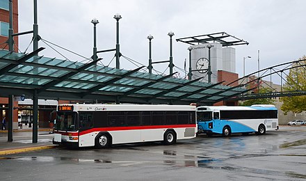 Buses at the Downtown Transit Center of Cherriots in 2018