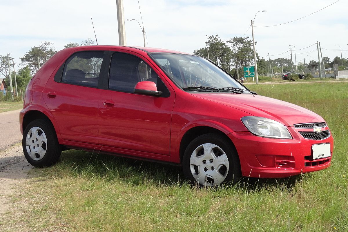 Carros na Web, Chevrolet Classic Advantage 1.0 2015