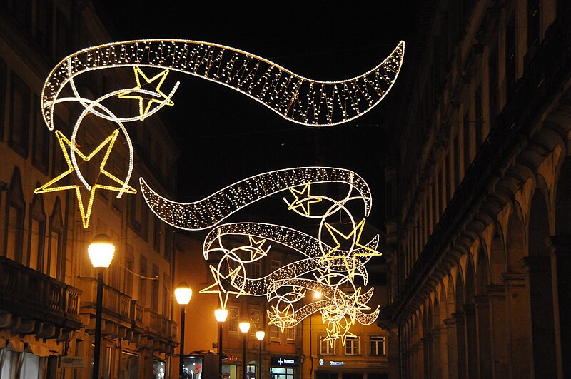 File:Christmas decorations in Braga 2011 (11).JPG