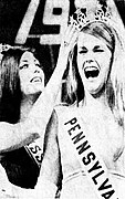 Miss USAs Deborah Shelton crowning Michele McDonald