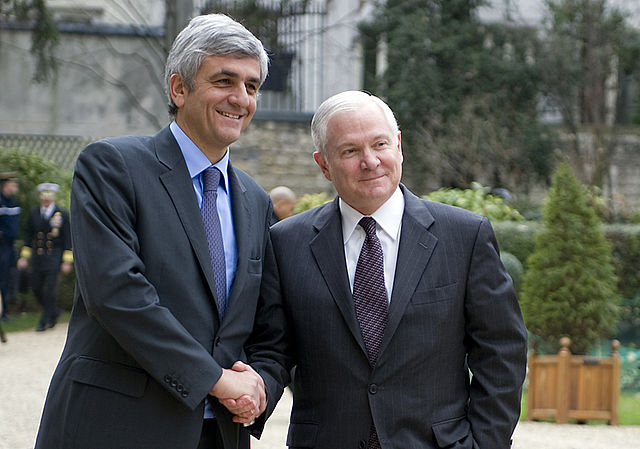 Morin with US Secretary of Defense Robert Gates in 2010