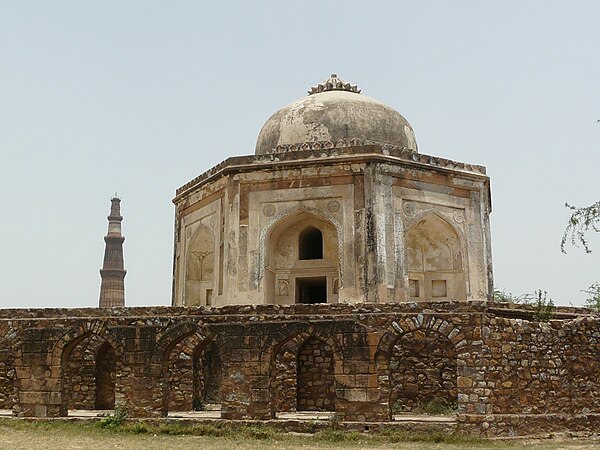 Dilkusha with Qutb Minar in the background, Mehrauli