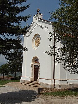 Divlyana monastiri