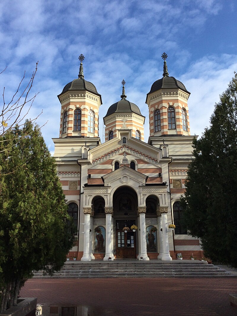 Бухарест Церковь Крецулеску