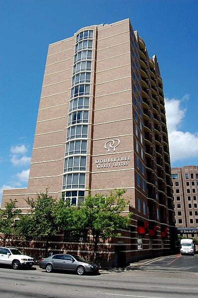 File:DoubletreeAustin-2010-08-b.JPG