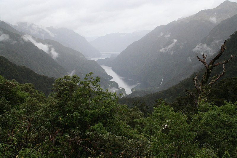 File:Doubtful Sound Deep Cove.jpg