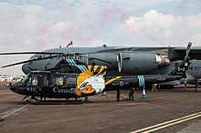 Un Griffon du 430e Escadron décoré pour le Royal International Air Tattoo 2018.