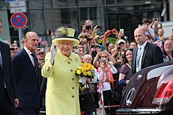 Elizabeth II in Berlin 2015.JPG