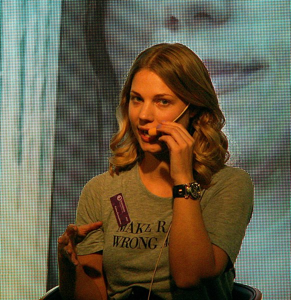 File:Emma Karinsdotter (PICT0652).jpg