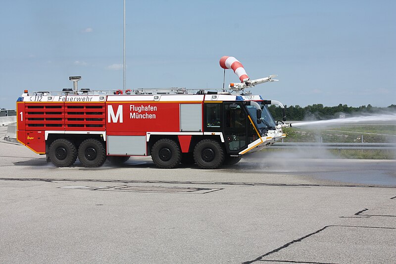 File:FW Airport Munich 4.JPG