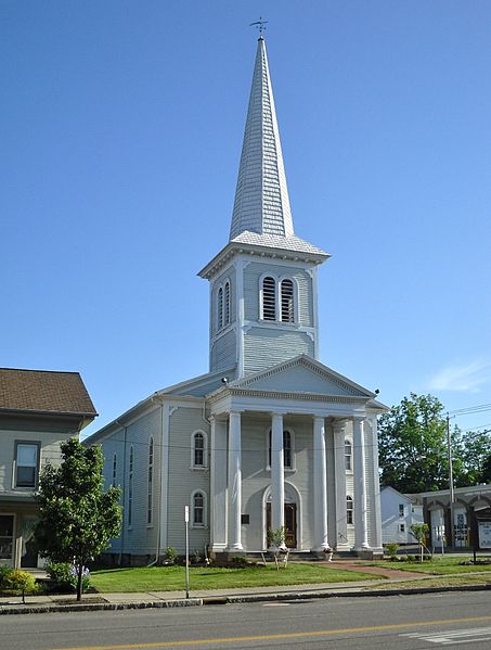 File:First Presbyterian Church of Le Roy NY in 2010.jpg