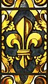 1478) Fleur-de-lis, détail d'un vitrail de la Chapelle Royale du château de Versailles, Yvelines. 11 juillet 2012