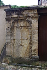 Fontaine rue d'Avril.JPG