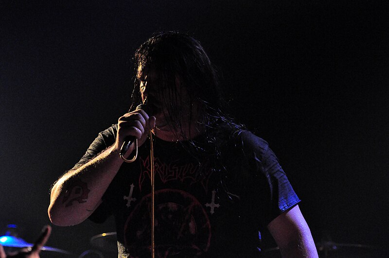 File:George "Corpsegrinder" Fisher mit Cannibal Corpse in Rostock, 2012.jpg