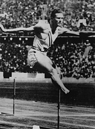 Glenn Hardin – Weltrekordinhaber und 1932 Olympiazweiter – gewann die Goldmedaille