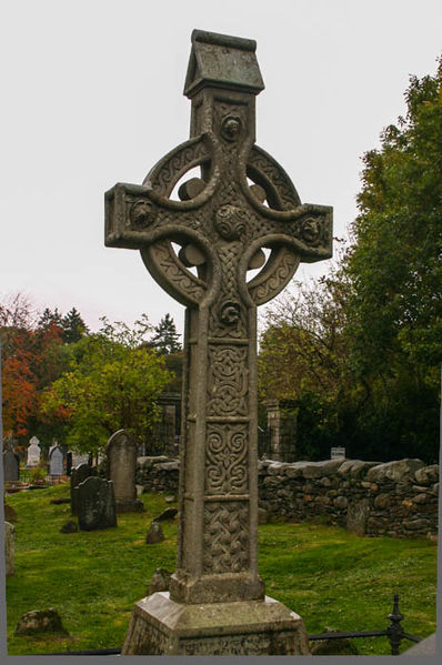 File:Grave markers at Glendalough (8339101130).jpg
