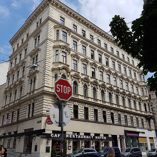 File:Gumpendorfer Straße 22, Mariahilf .jpg