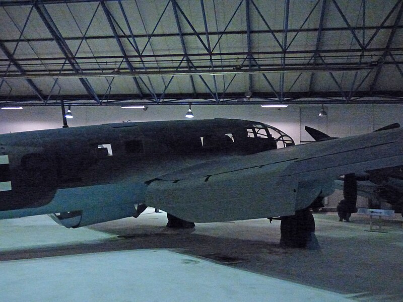 File:Heinkel He 111 (30645166608).jpg