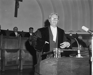 Hendrik Andriessen Dutch composer, organist, and music educator